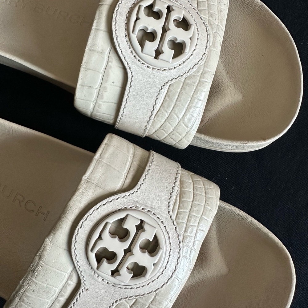 Tory Burch Carson Women's Beige Croc-Embossed Slide Sandals size 9 - Picture 16 of 16